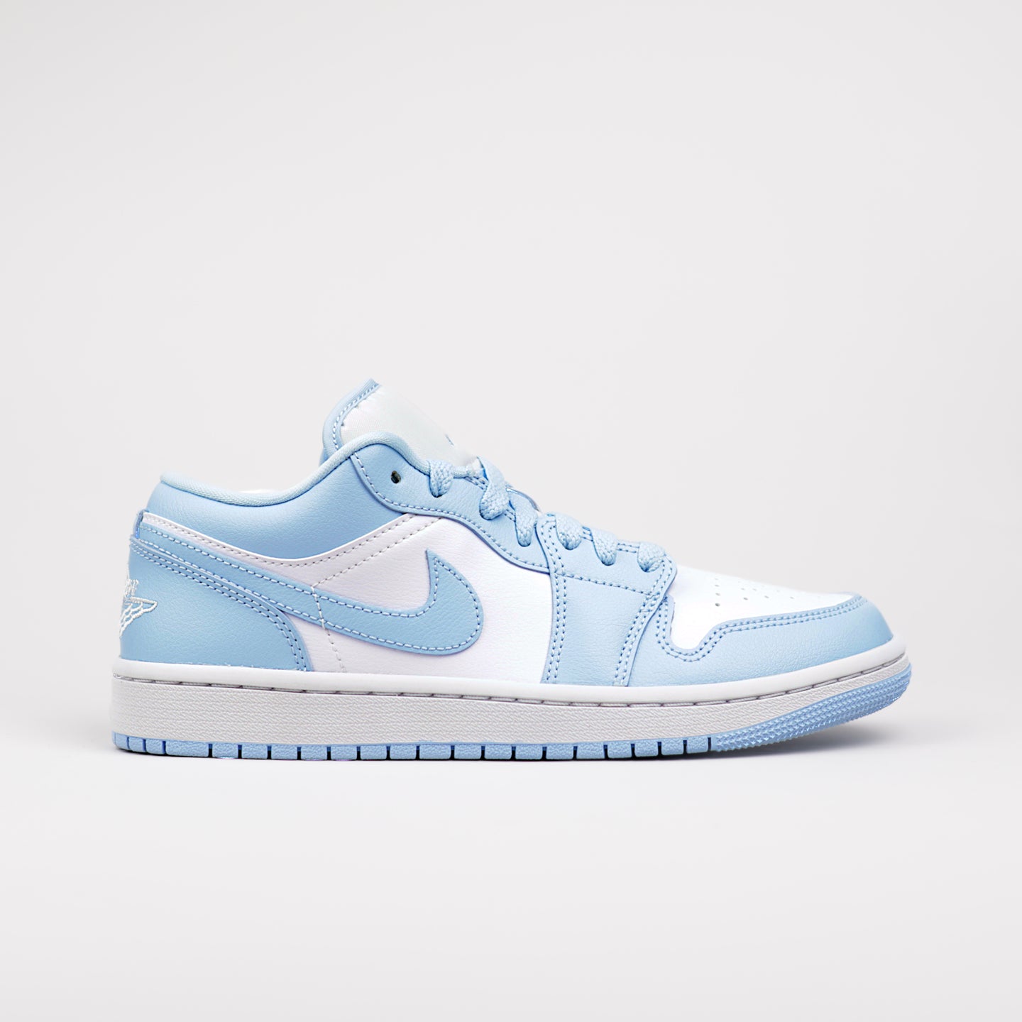 Jordan 1 Low White Ice Blue (Dam)