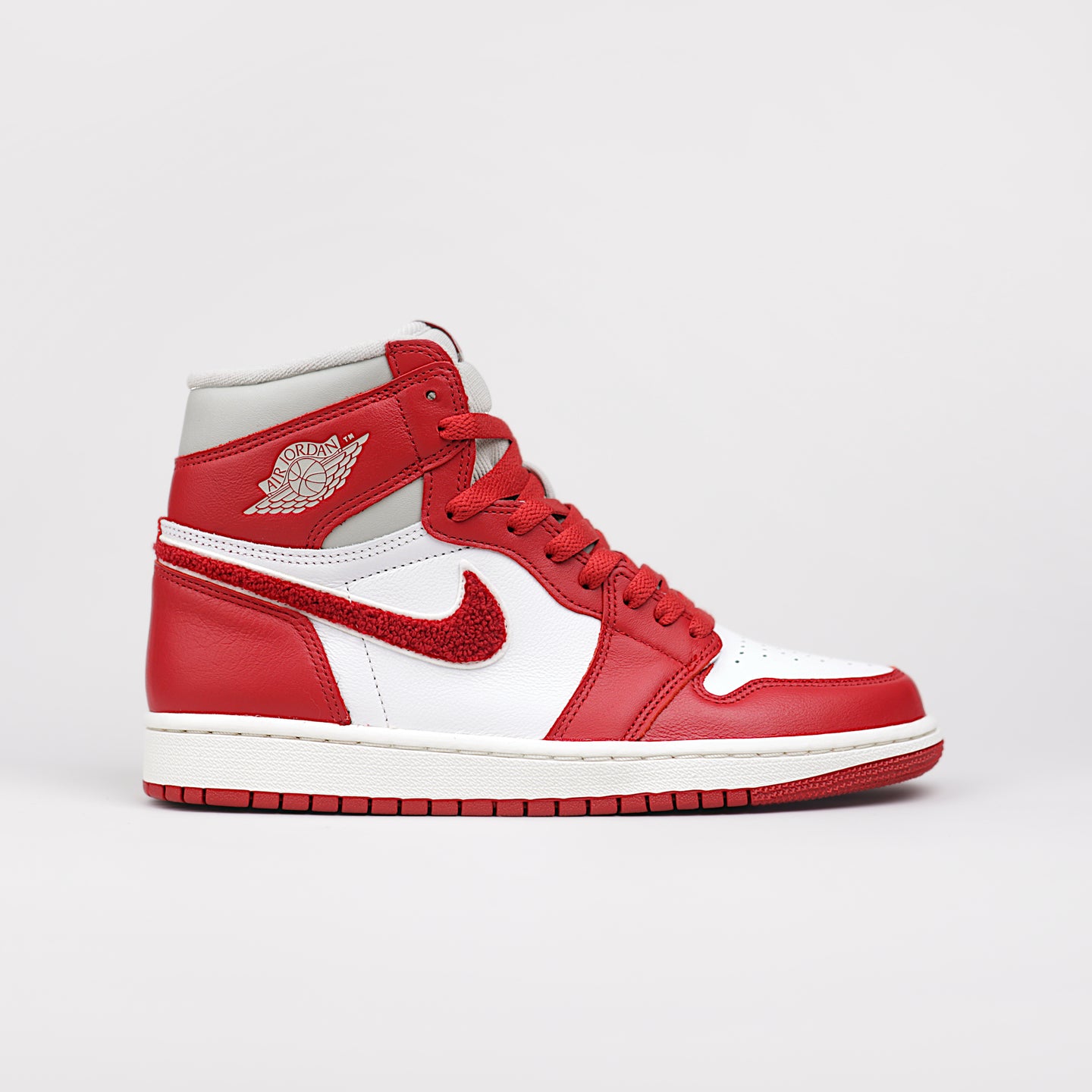 Jordan 1 Retro High OG Varsity Red (Women's)
