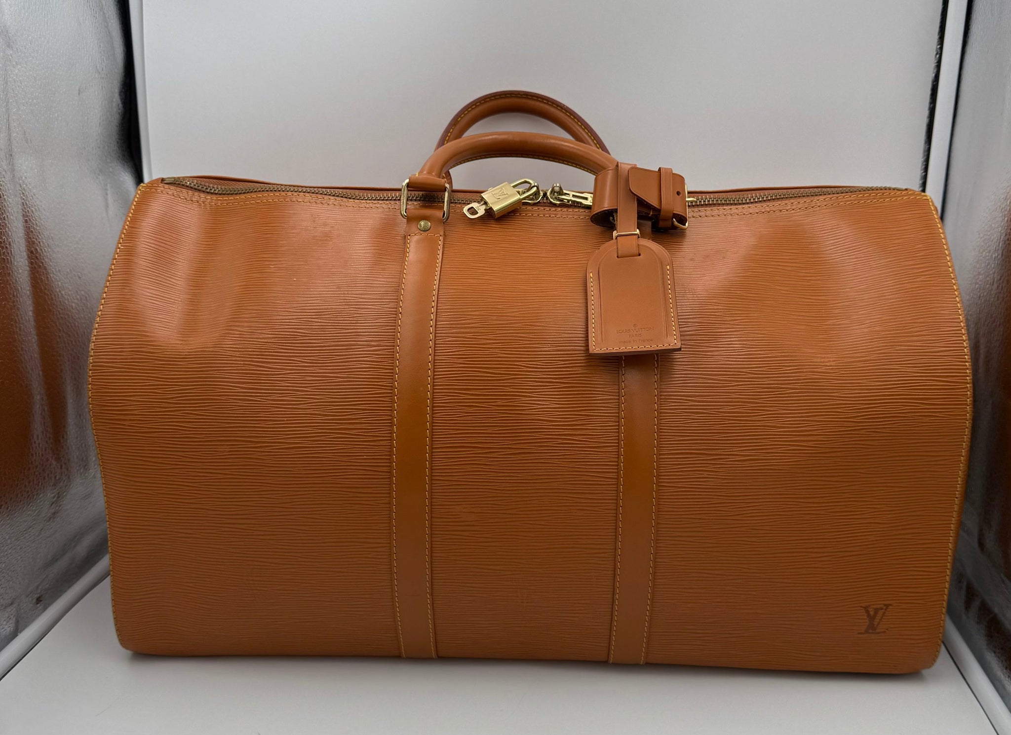 Louis Vuitton Keepall 50 Duffelbag Reseväska I Brunt Epi-läder