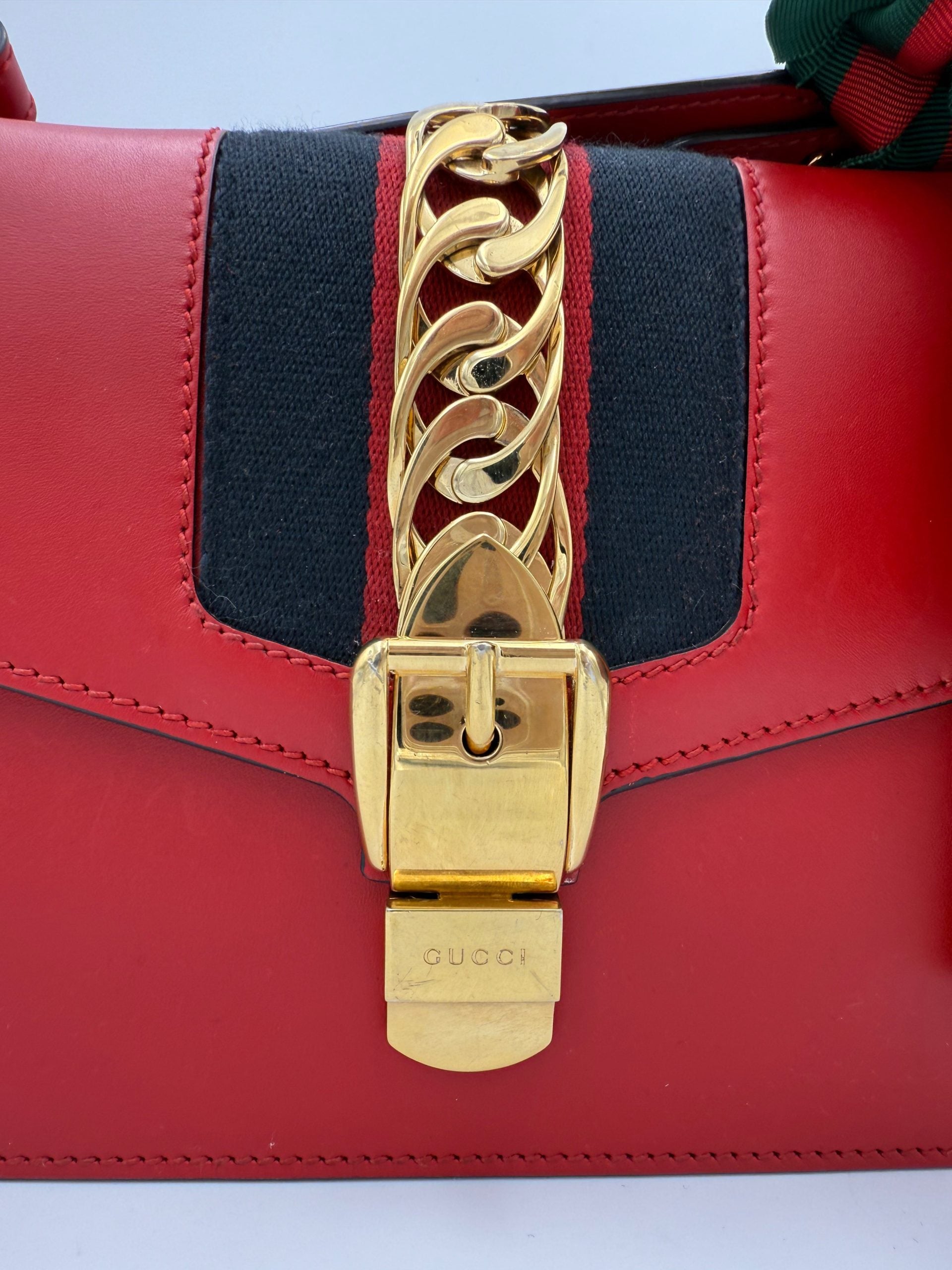 Gucci Sylvie Röd Handväska