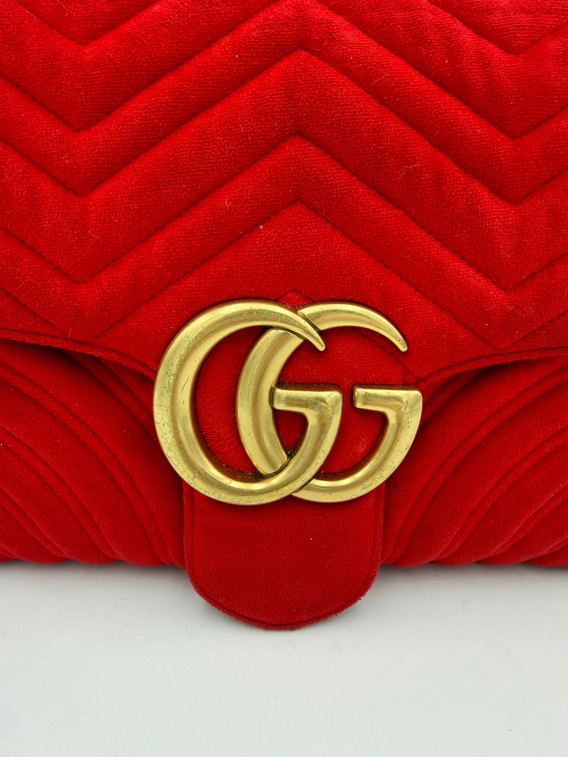 Gucci GG Marmont Handväska I Röd Sammet