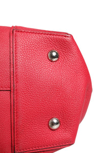 Louis Vuitton Soft Lockit MM Axelremsväska I Griotte Taurillon-läder