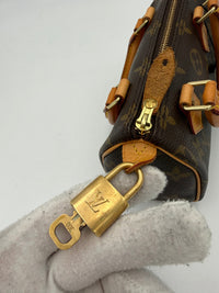 Louis Vuitton Nano Speedy Handväska I Monogram-Canvas
