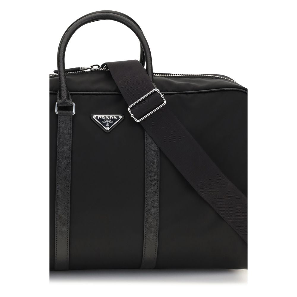 Prada Svart Reseväska I Återvunnen Polyamid