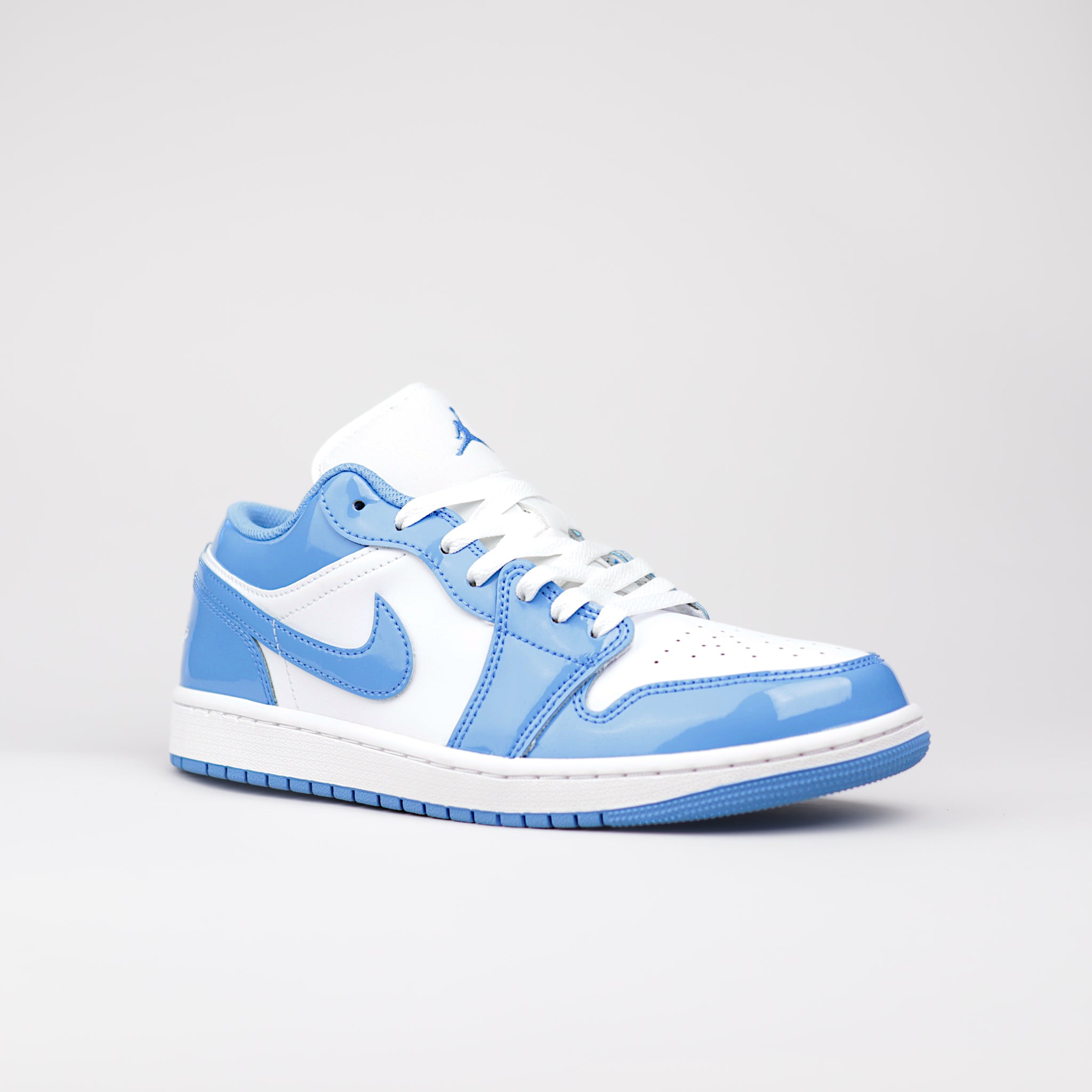 Jordan 1 Low SE White Legend Blue