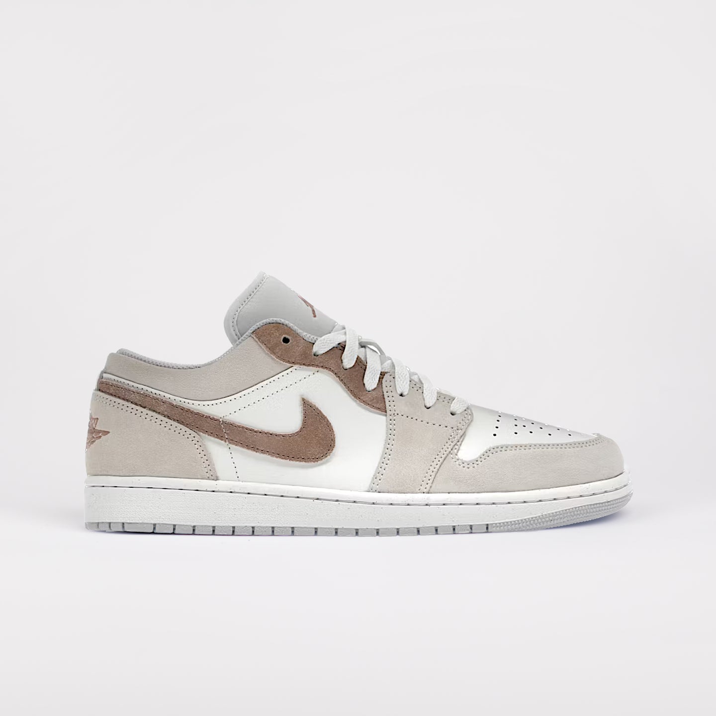Jordan 1 Low SE Legend Light Brown