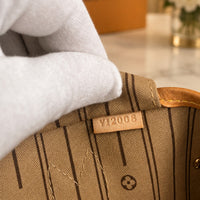 Louis Vuitton Neverfull MM Monogram - hörndetalj närbild