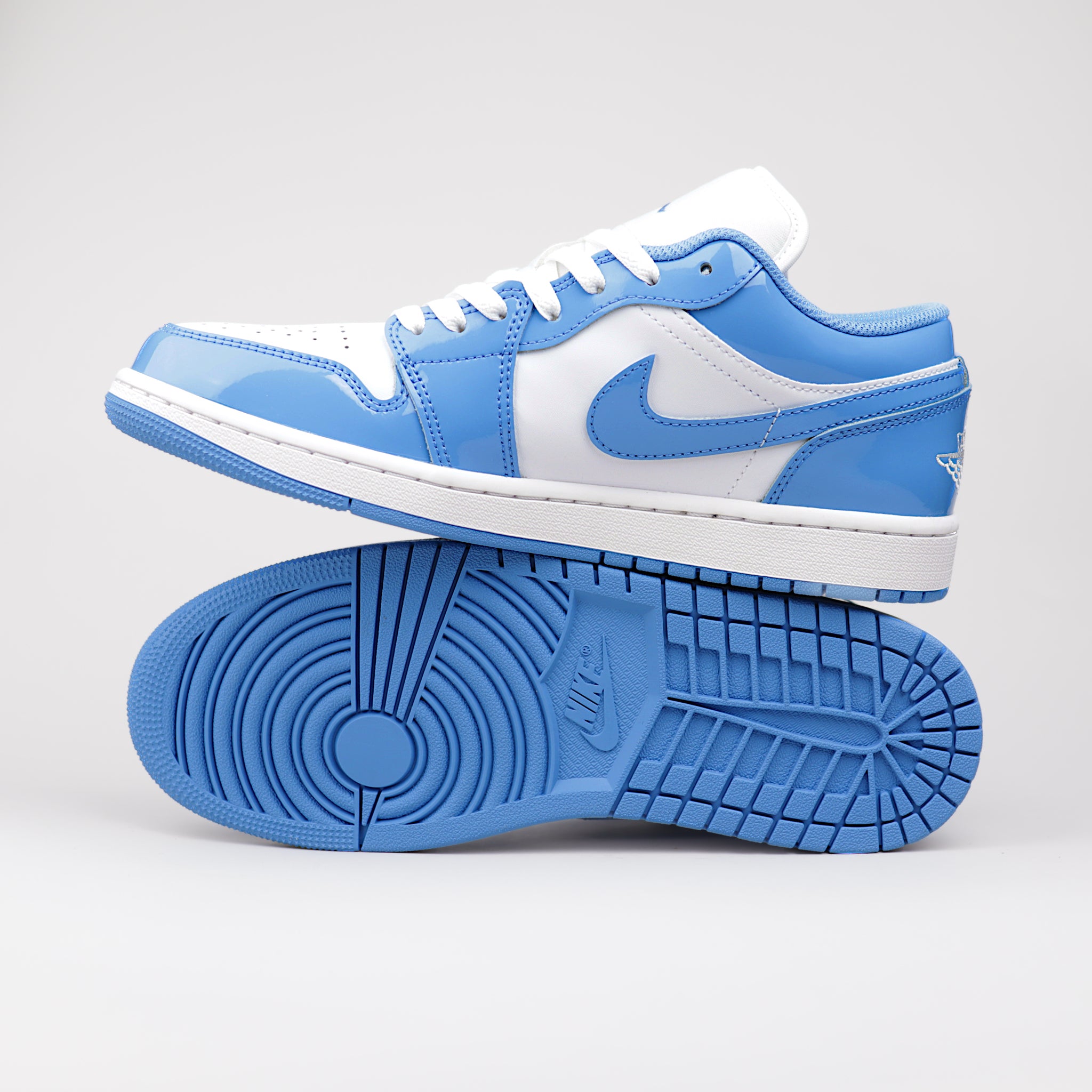Jordan 1 Low SE White Legend Blue
