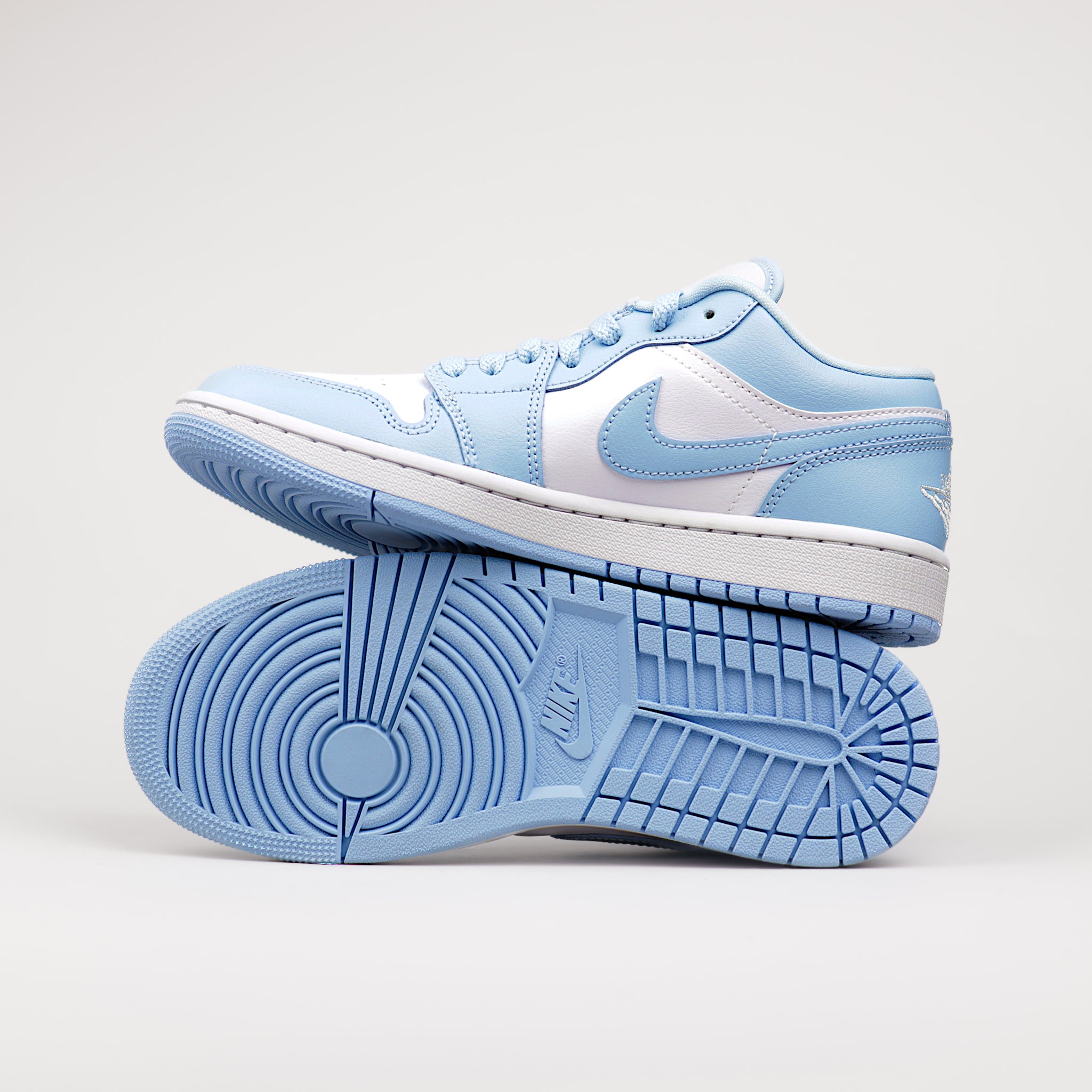 Jordan 1 Low White Ice Blue (Dam)